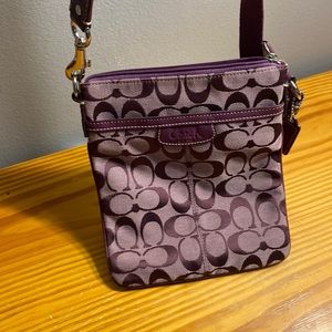 Coach purple crossbody purse! Good condition !